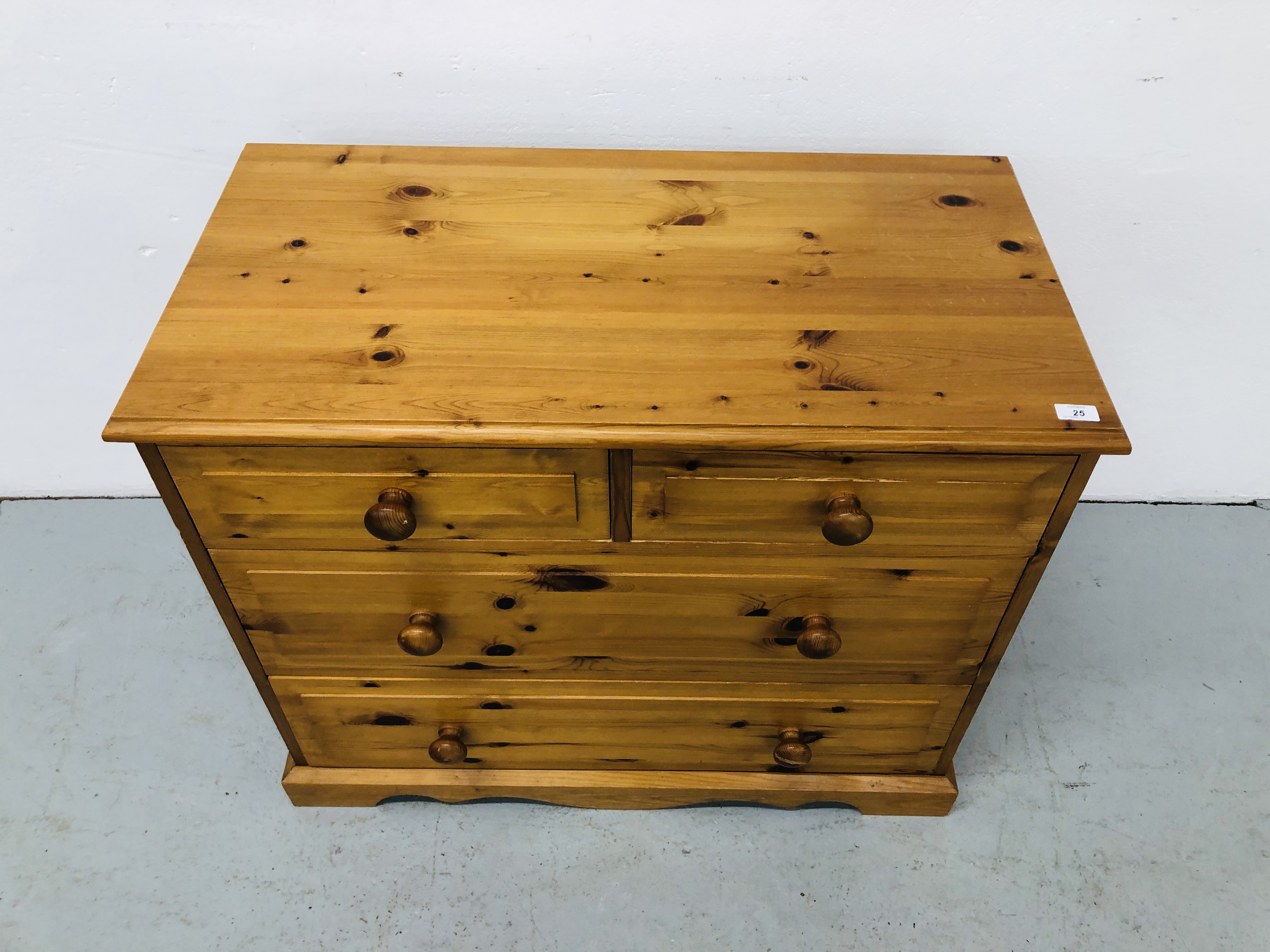 HONEY PINE 2 OVER 2 DRAWER CHEST H31 1/2 inch, W37 inch, - Image 2 of 5