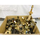 BOX OF BRASS WARE TO INCLUDE CANNON, CANDLESTICKS, WATERLOO ASHTRAY, TANKARDS AND LAMP BASES, ETC.