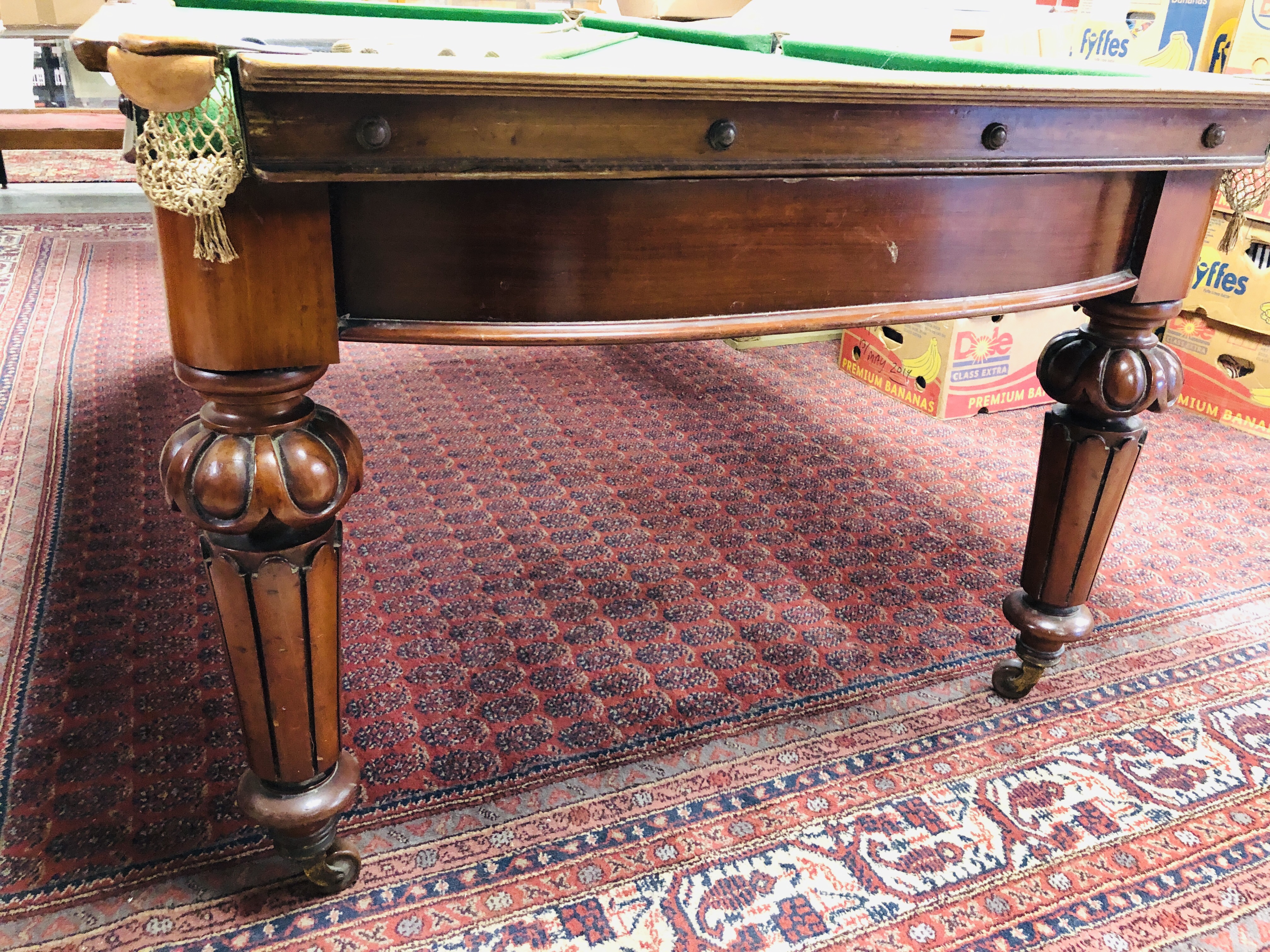 VICTORIAN MAHOGANY 1/2 SIZE SLATE BED SNOOKER TABLE WITH ADDITIONAL MAHOGANY DINING TOP CONVERSION - Image 4 of 17