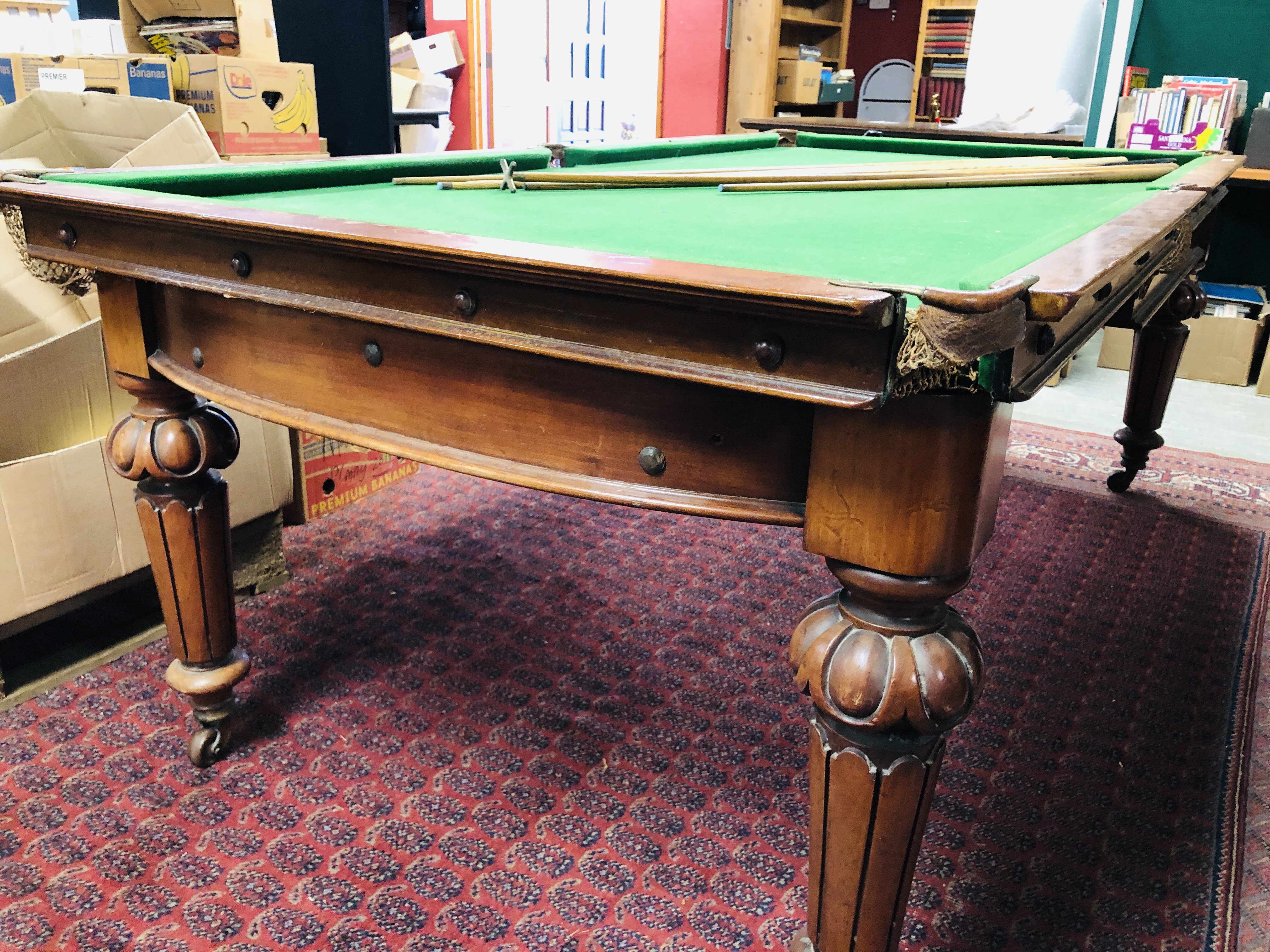 VICTORIAN MAHOGANY 1/2 SIZE SLATE BED SNOOKER TABLE WITH ADDITIONAL MAHOGANY DINING TOP CONVERSION - Image 10 of 17