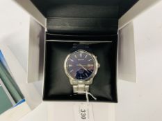 A GENTS SEIKO KINETIC BRACELET WATCH WITH BOX AND PAPERS - SOLD AS SEEN