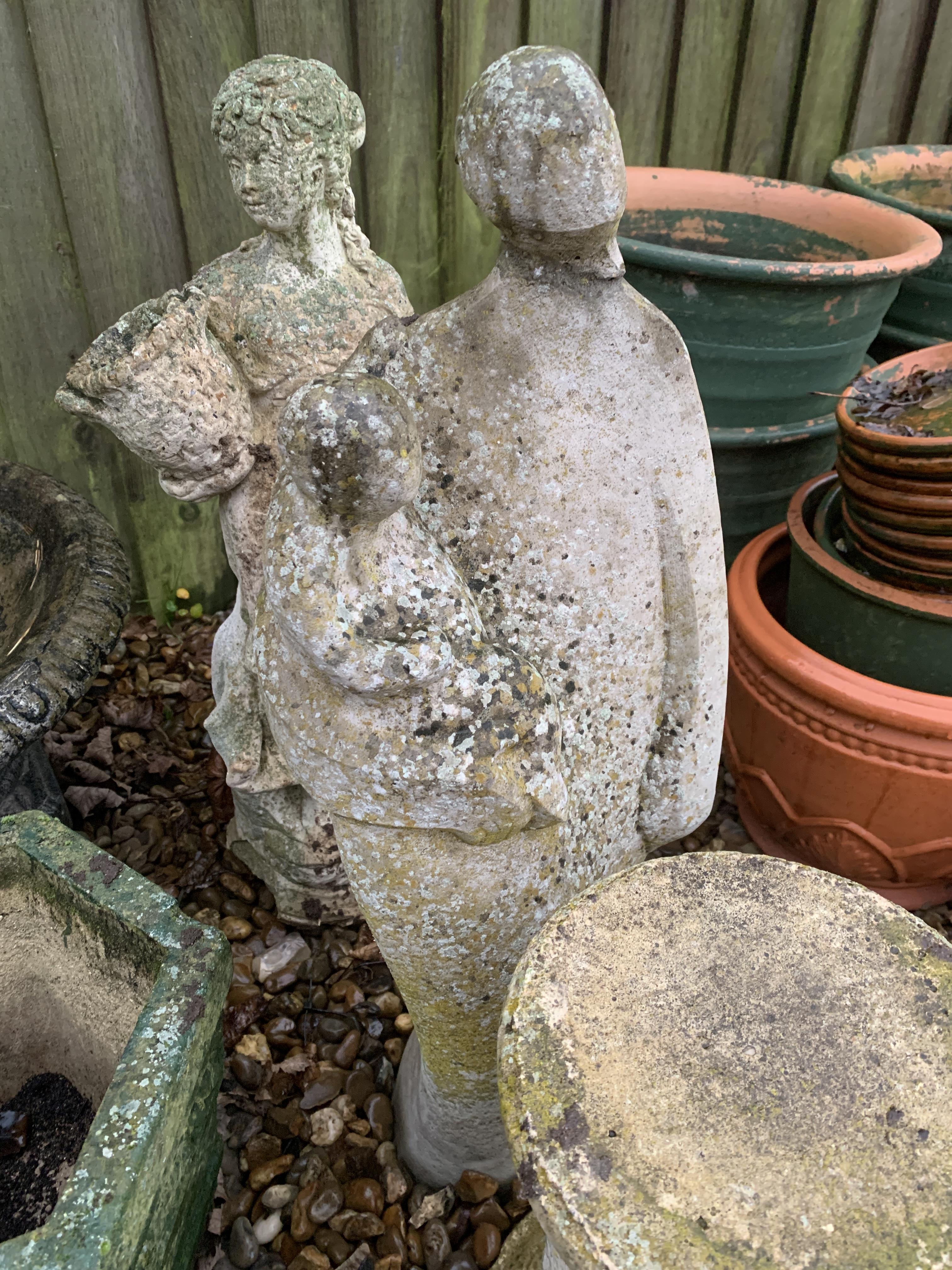 PAIR OF CONCRETE PLANTERS + 1 OTHER AND 2 CONCRETE GARDEN FIGURES INCLUDING MODERN DESIGN AND LADY - Image 4 of 6