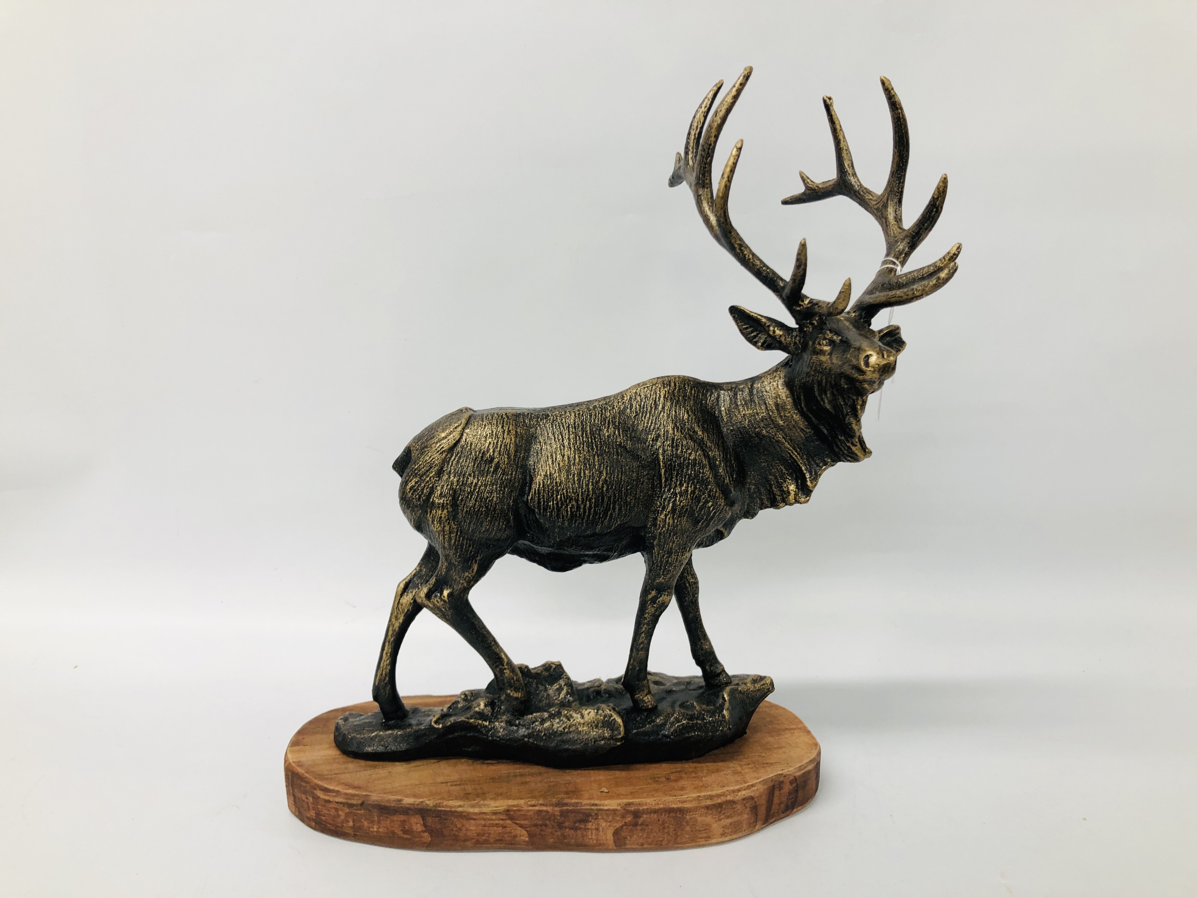 CAST STAG FIGURE (R)