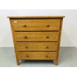 A MODERN BEECH FINISH 4 DRAWER CHEST OF DRAWERS