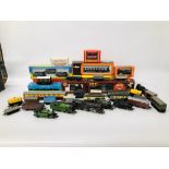 A COLLECTION OF MIXED 00 GAUGE LOCOMOTIVES, COACHES & ROLLING STOCK TO INCL.