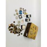 A WALNUT INLAID SEWING BOX CONTAINING AN ASSORTMENT OF COINS, BUTTONS,