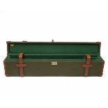 A CANVAS AND LEATHER LIGHTWEIGHT SINGLE UNIVERSAL GUNCASE, fitted for 28in. barrels, the interior