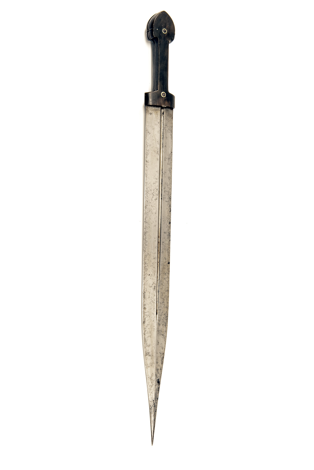A LARGE KINJAL KNIFE, southern Russia circa 1900, with asymmetric fullered plain spire-point 17 3/ - Image 2 of 2