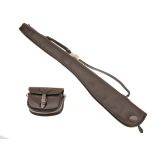 A FINE UNUSED BROWN LEATHER FLEECE-LINED SINGLE GUN SLIP WITH MATCHING CARTRIDGE BAG, slip with