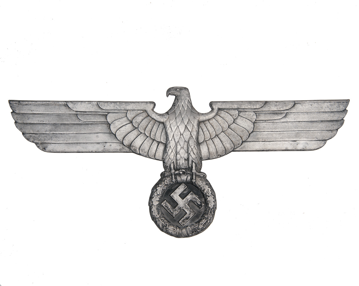 AN IMPRESSIVE CAST ALLOY GERMAN WORLD WAR TWO STYLE NATIONAL EAGLE INSIGNIA, possibly circa 1940 and