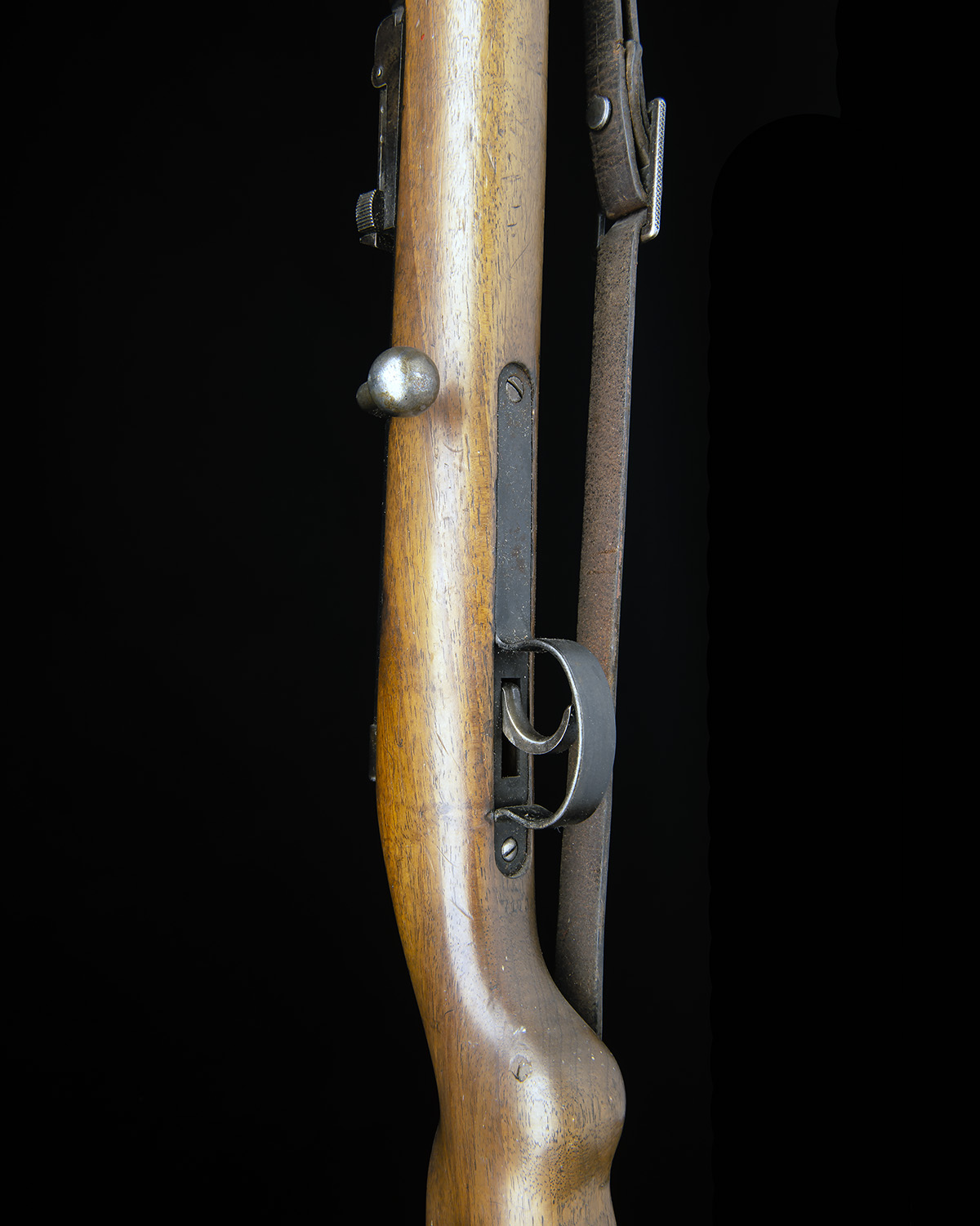 A 4.4mm BOLT-ACTION SPRING AIR-RIFLE, UNSIGNED, MODEL 'MARS 115 MILITARY TRAINER', serial no. 710295 - Image 3 of 6