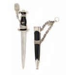 A WW2 SS OFFICER'S 1936 PATTERN CHAINED DAGGER, UNSIGNED, early example carried by SS officers