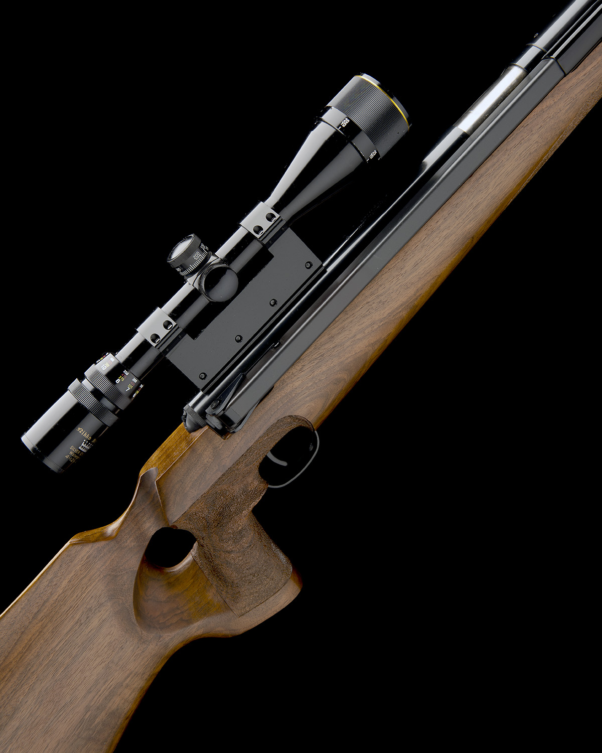 ORIGINAL, GERMANY A SCARCE .22 SIDE-LEVER AIR-RIFLE, MODEL '52 CLASSIC DELUXE', serial no. 994623,