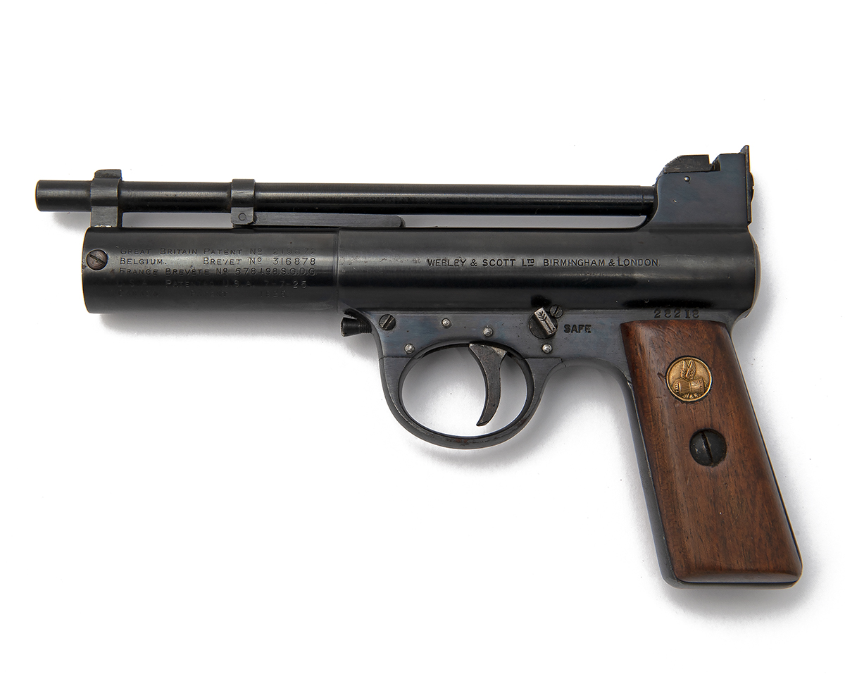 WEBLEY & SCOTT, BIRMINGHAM & LONDON A .177 BARREL-COCKING AIR-PISTOL, MODEL 'PRE-WAR MKI STRAIGHT-