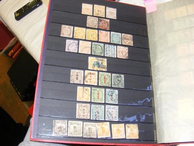 An album containing stamps from China - issued 189