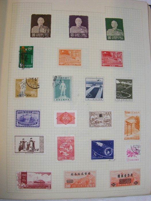 Six stamp albums - China, USA - Image 17 of 20