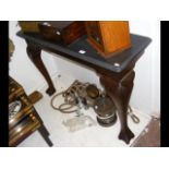 A marble top console table with cabriole front sup