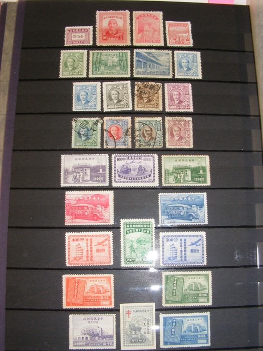 An album containing stamps from China - issued 189 - Image 9 of 20