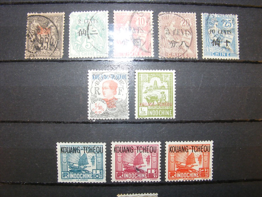 An album containing stamps from China - issued 189 - Image 3 of 20