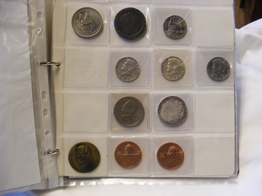 An album with over 400 coins and tokens, starting - Image 12 of 20