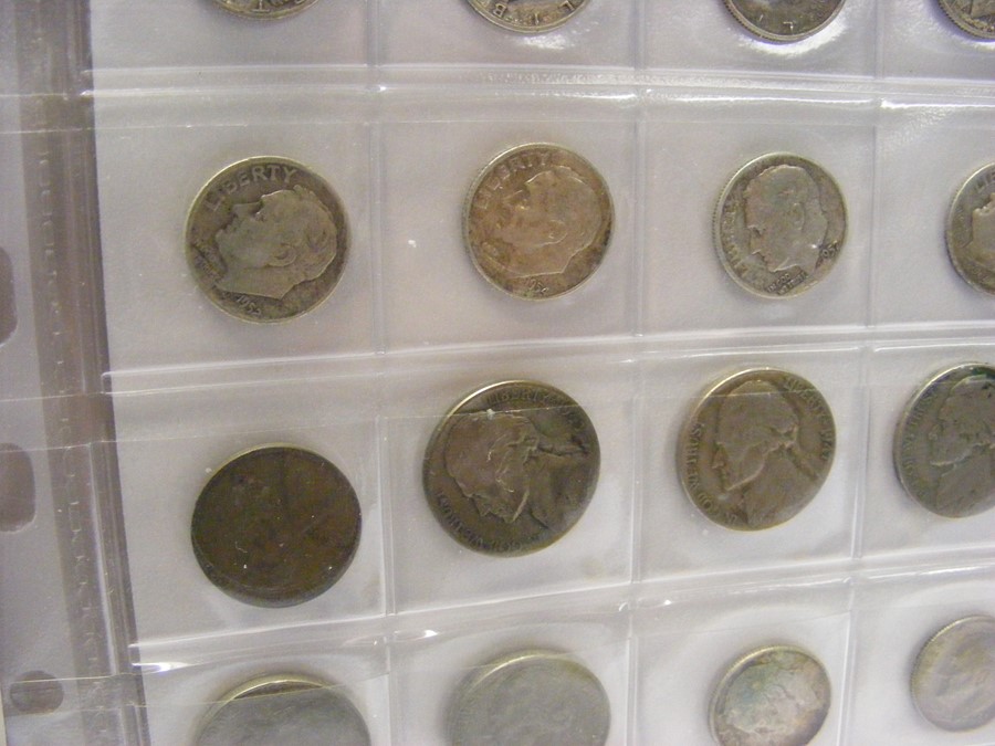 An album with over 400 coins and tokens, starting - Image 20 of 20