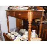 A pine dressing table on turned supports - width 9