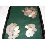 Various collectable coinage, including crowns and