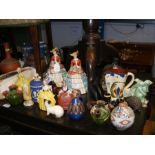Various collectable ceramic and glassware