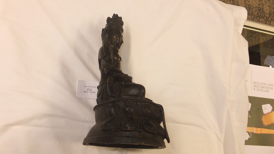An antique gilt bronze buddha - 29cms high - Image 7 of 17