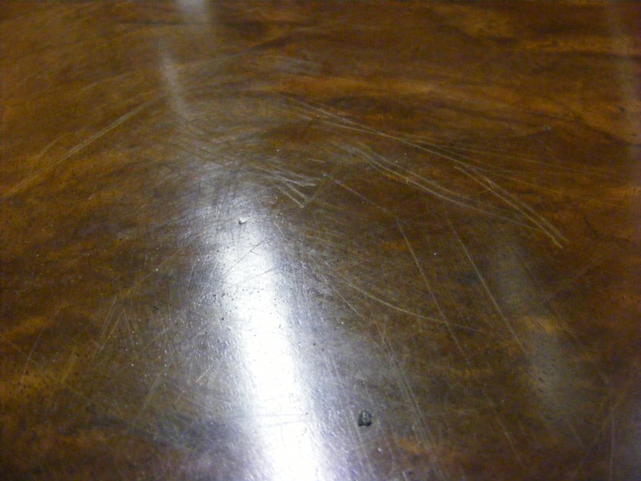 A 19th century circular walnut dining table - Image 3 of 8
