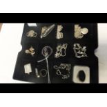 A tray of silver jewellery including necklaces