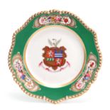 A LATE 19TH CENTURY CHAMBERLAINS WORCESTER ARMORIAL CABINET PLATE with shaped scalloped border