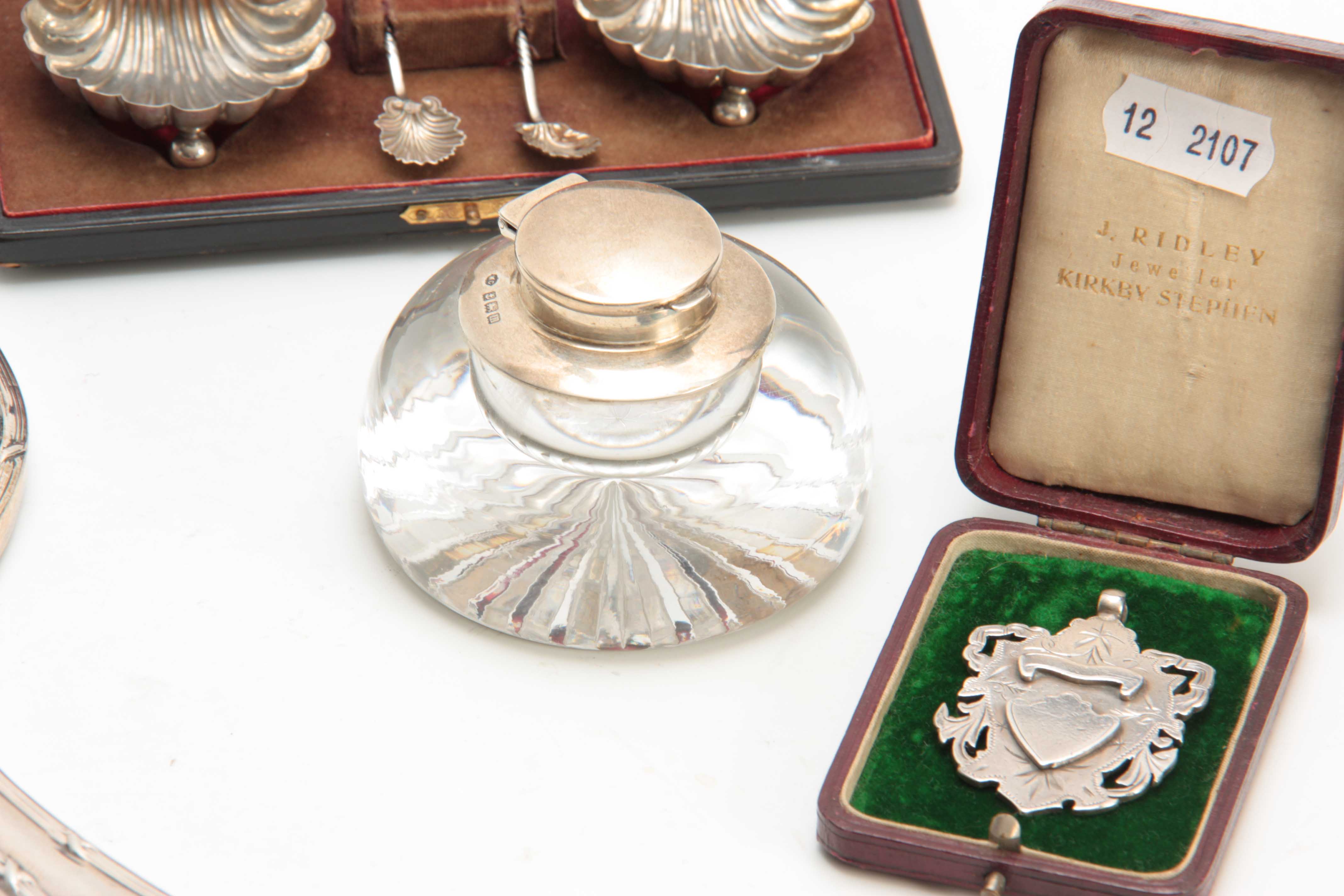 A SELECTION OF SILVER ITEMS INCLUDING a Dressing table Mirror, Sheild Pendant, Dressing Table Brush, - Image 5 of 5