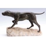 ALFREDO BIAGINI (1886-1952) A BRONZE SCULPTURE OF A HUNTING DOG set on a naturalistic white marble