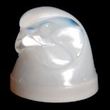 R. LALIQUE FRANCE. A 20TH CENTURY TETE D'EPERVIER OPALESCENT CAR MASCOT modelled as a Hawks Head 6cm