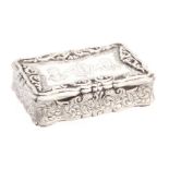 A 19TH CENTURY ROCOCO STYLE SILVER TABLE SNUFFBOX engraved with portraits of Rabbie Burns & Sir