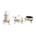 A 20TH CENTURY GEORGIAN STYLE THREE PIECE CONDIMENT SET with Lion's paw feet - Sheffield 1969 by