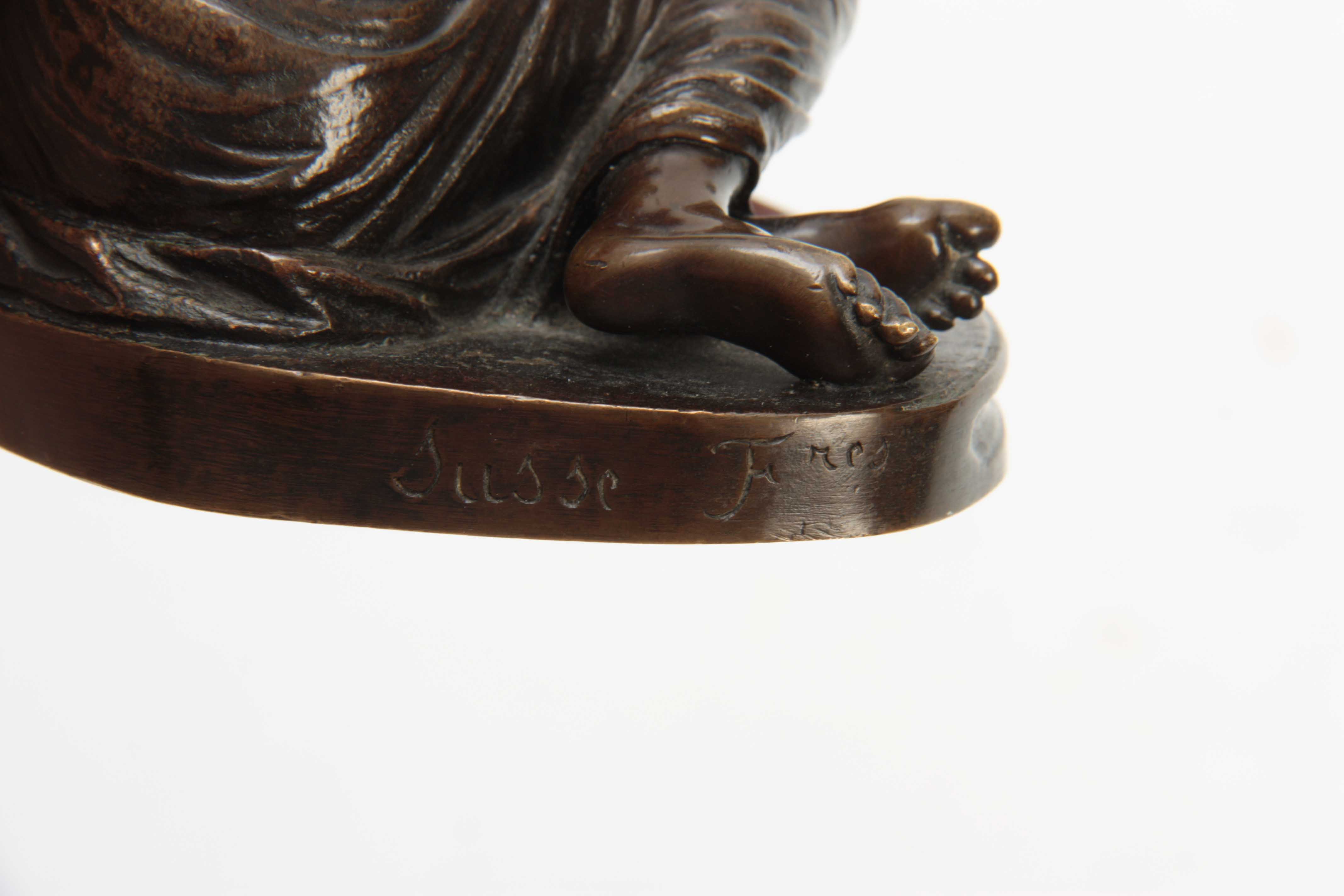 SUSSE FRERES A LATE 19TH CENTURY BRONZE SCULPTURE depicting a side view of a kneeling partly - Image 4 of 4