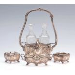 A LATE 19TH CENTURY ART NOUVEAU 800 HALLMARKED CONTINENTAL SILVER 3 PIECE TABLE CRUET WITH GLASS