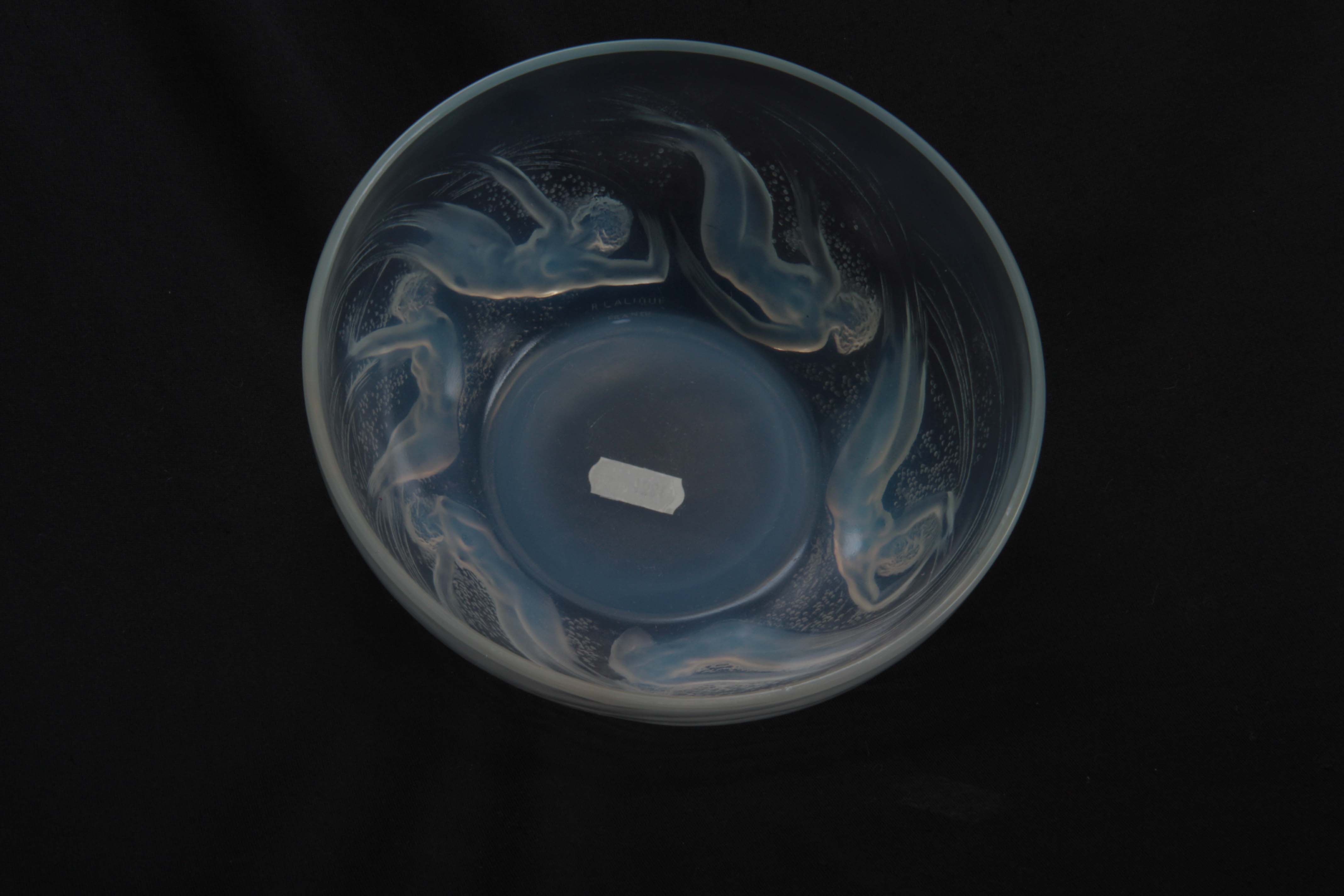 R LALIQUE FRANCE, AN EARLY 20TH CENTURY OPALESCENT RELIEF MOULDED LARGE BOWL WITH RAISED CENTRE " - Image 3 of 13