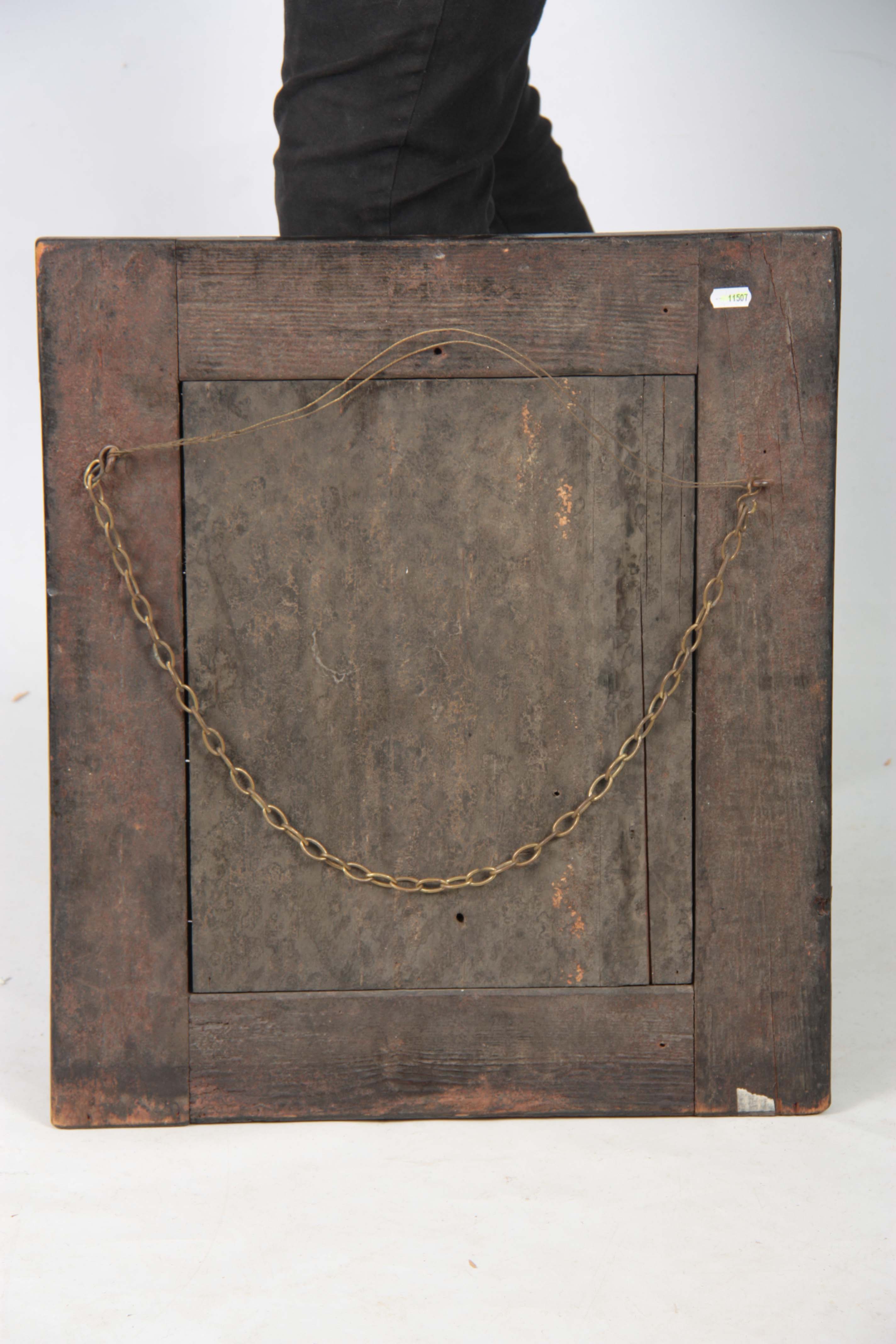 A 19TH CENTURY WILLIAM AND MARY STYLE WALNUT CUSHION FRAMED HANGING MIRROR with cross-grained - Image 3 of 4