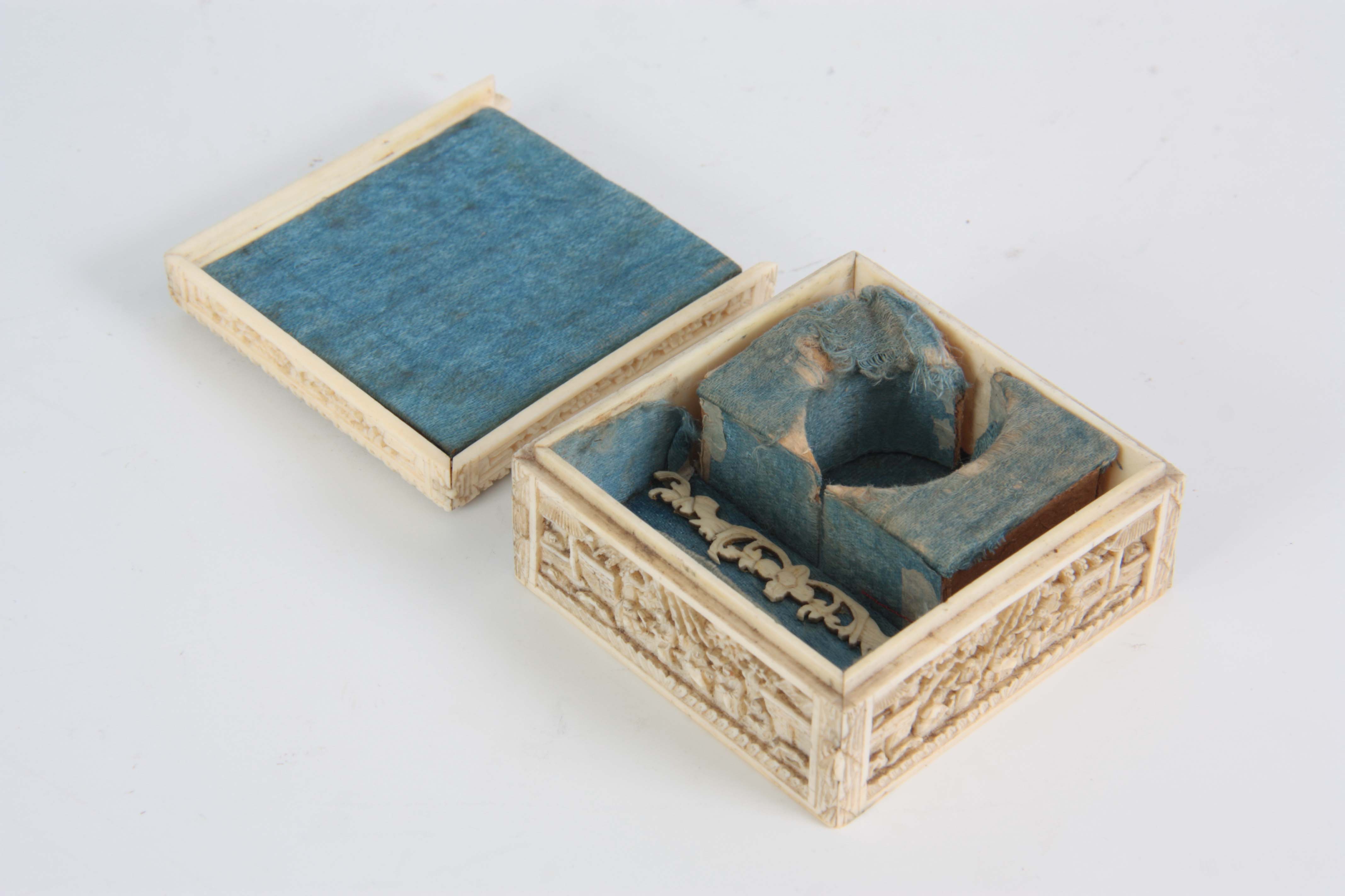 A 19TH CENTURY CHINESE CANTON CARVED IVORY LIDDED BOX finely decorated with figures seated under - Image 3 of 3