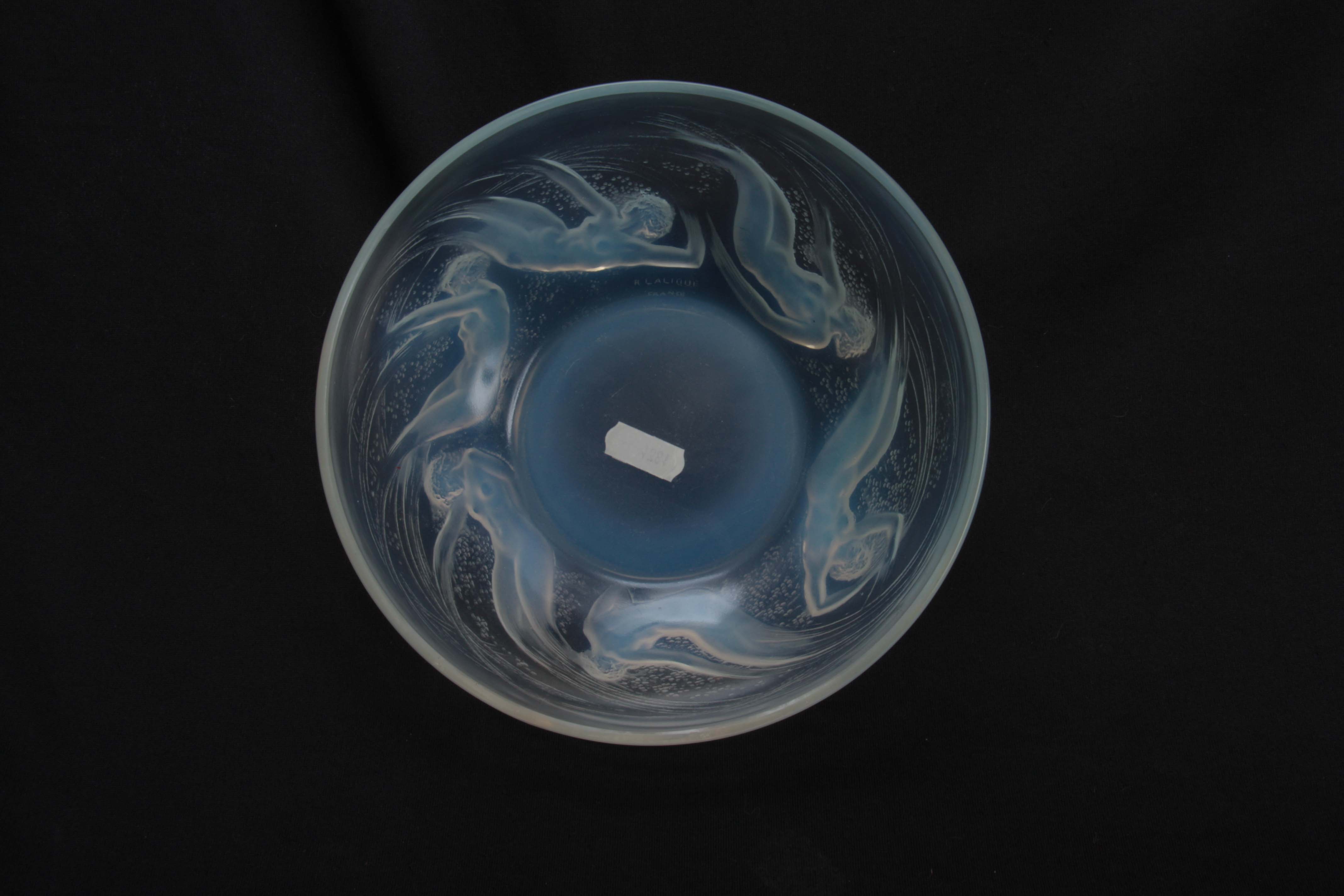 R LALIQUE FRANCE, AN EARLY 20TH CENTURY OPALESCENT RELIEF MOULDED LARGE BOWL WITH RAISED CENTRE " - Image 7 of 13