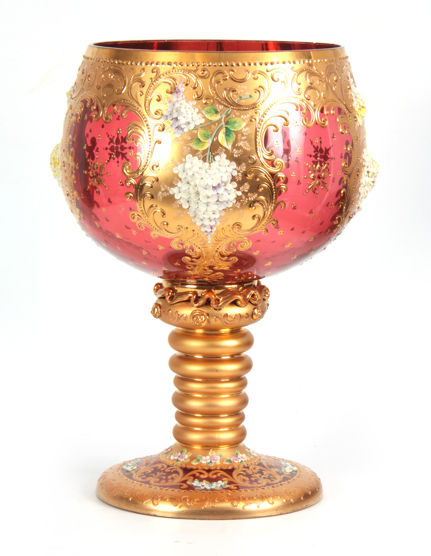 AN IMPRESSIVE VENITIAN GIANT-SIZE CRANBERRY GLASS GOBLET with richly gilt ringed tapering stem and