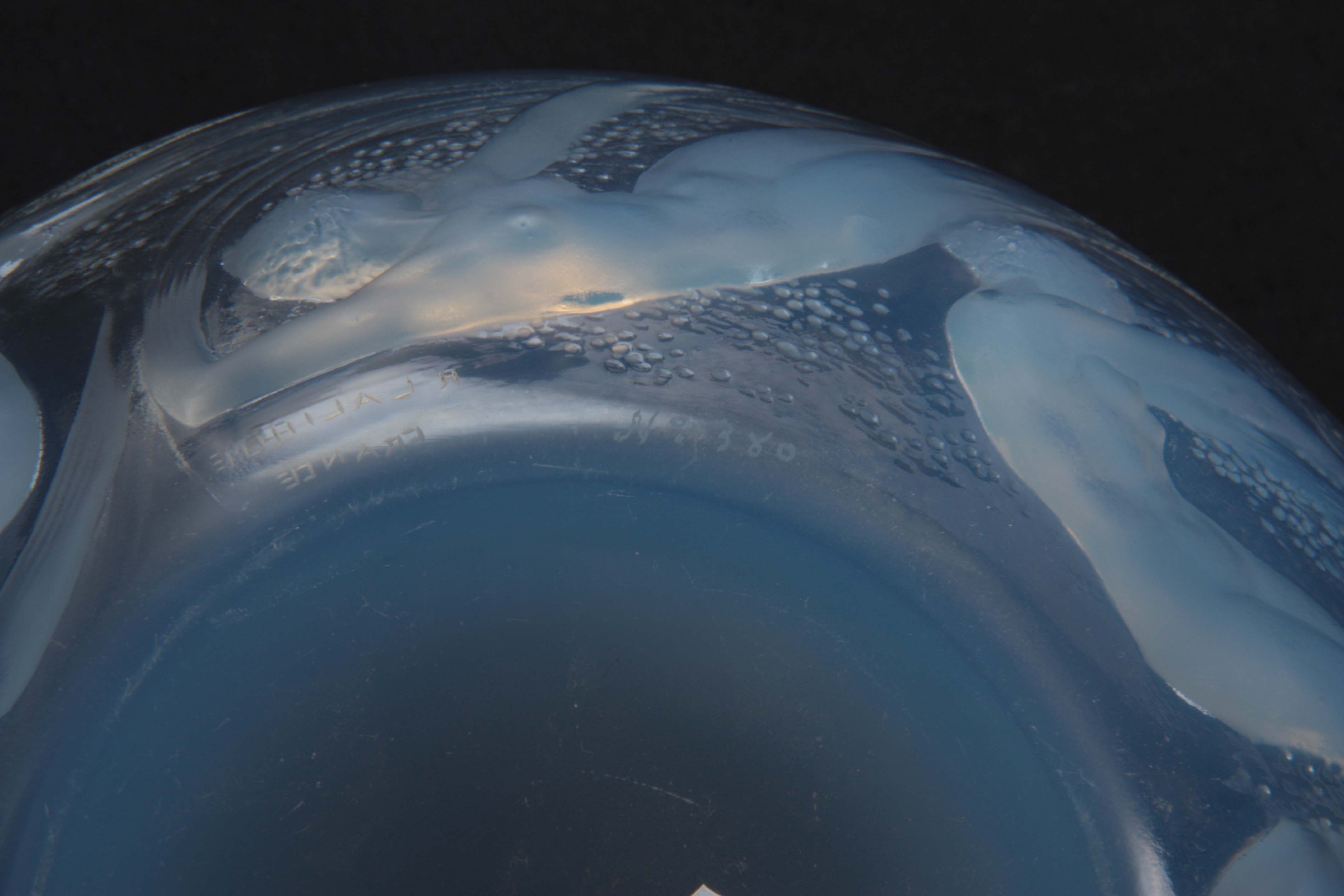 R LALIQUE FRANCE, AN EARLY 20TH CENTURY OPALESCENT RELIEF MOULDED LARGE BOWL WITH RAISED CENTRE " - Image 12 of 13