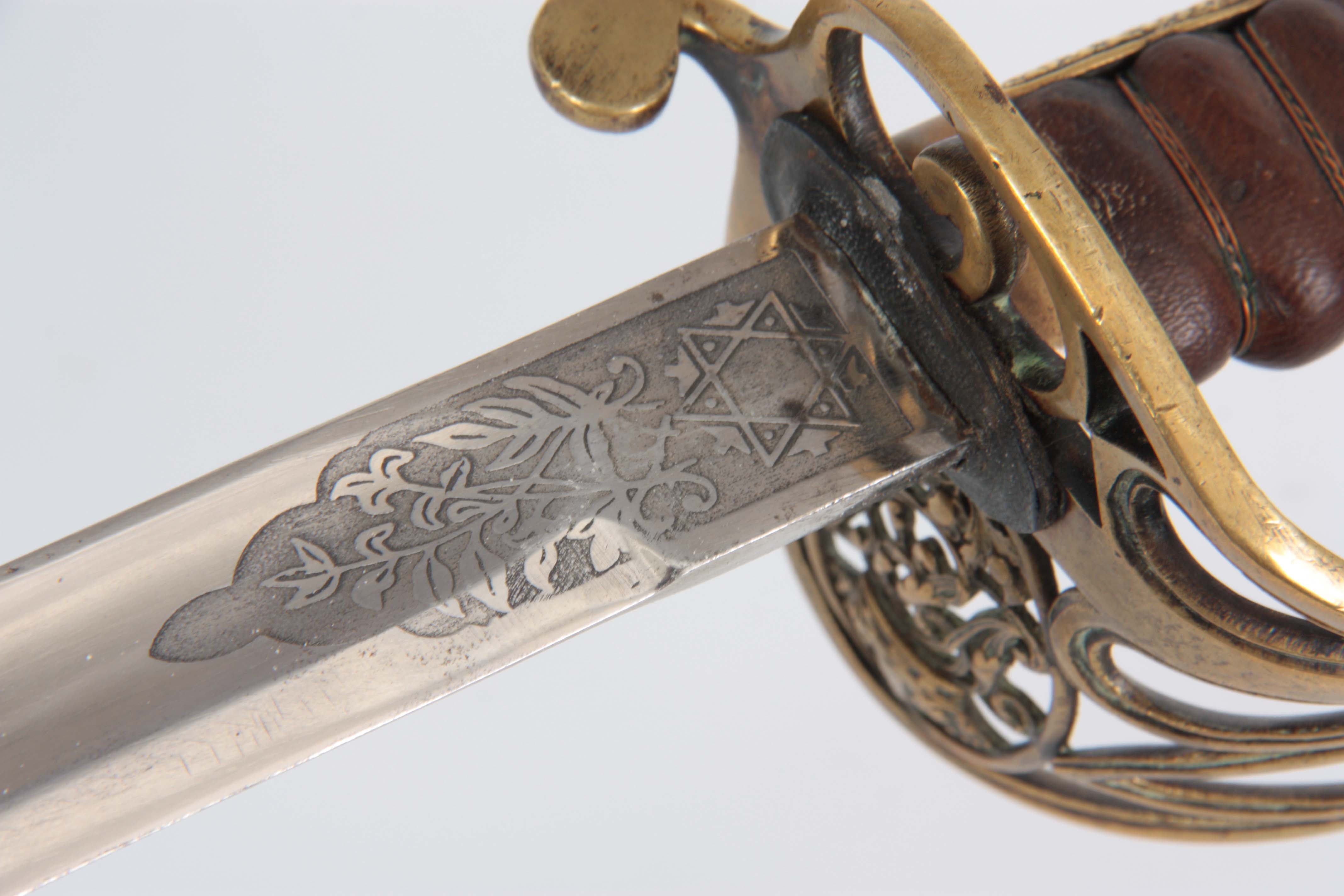 A 19TH CENTURY BRITISH INFANTRY OFFICERS SWORD with etched Wilkinsons blade having a large single - Image 3 of 5