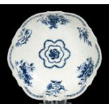 A FIRST PERIOD WORCESTER BLUE AND WHITE SCALLOP EDGE JUNKET DISH decorated flower spray decoration