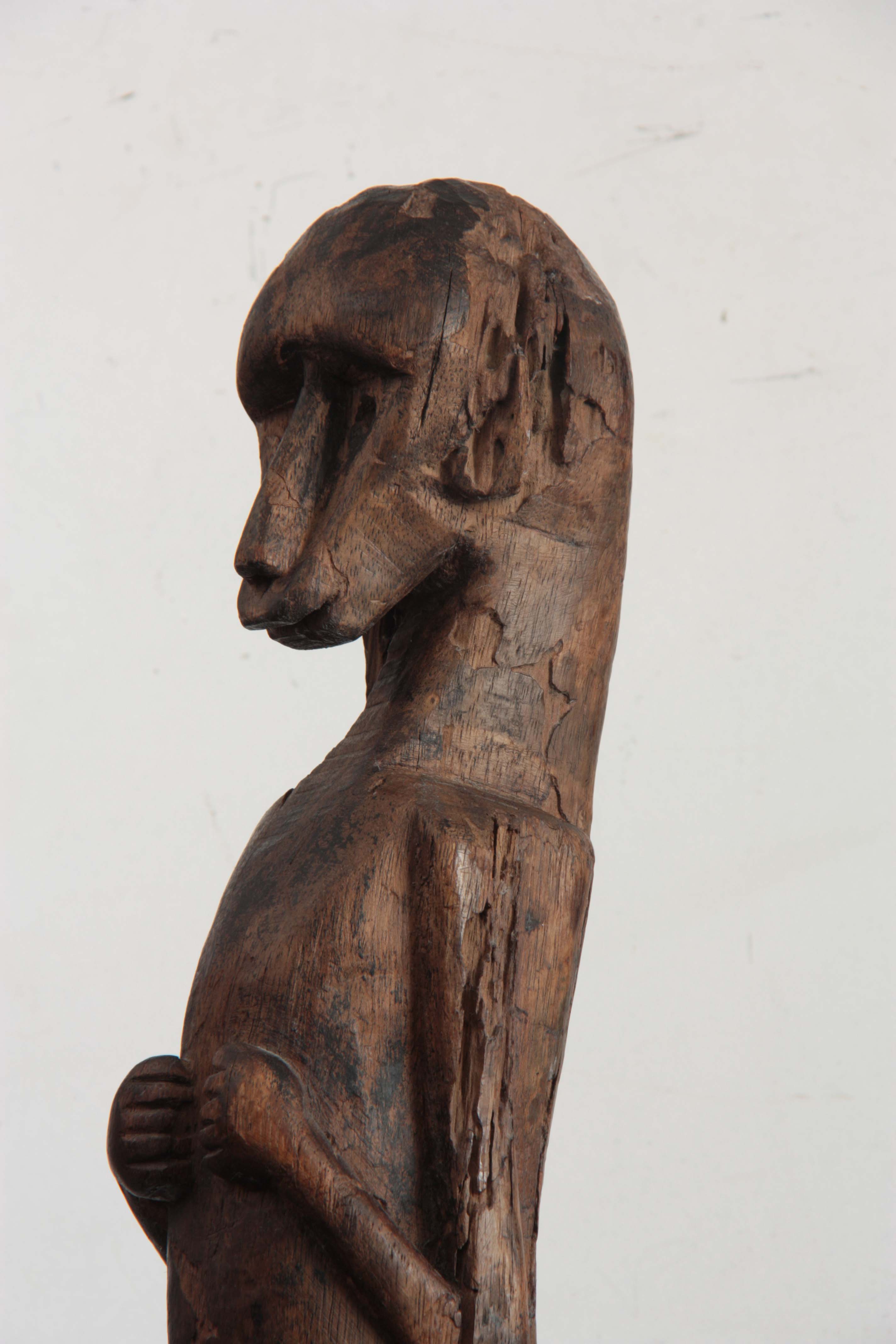 AN ETHNIC AFRICAN TRIBAL MONKEY TOTEM POLE the totem carved out of a single piece of hardwood - Image 4 of 5