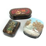 A COLLECTION OF 3 FINELY PAINTED EARLY 20TH CENTURY RUSSIAN LACQUERED JEWELLERY BOXES, one of frog