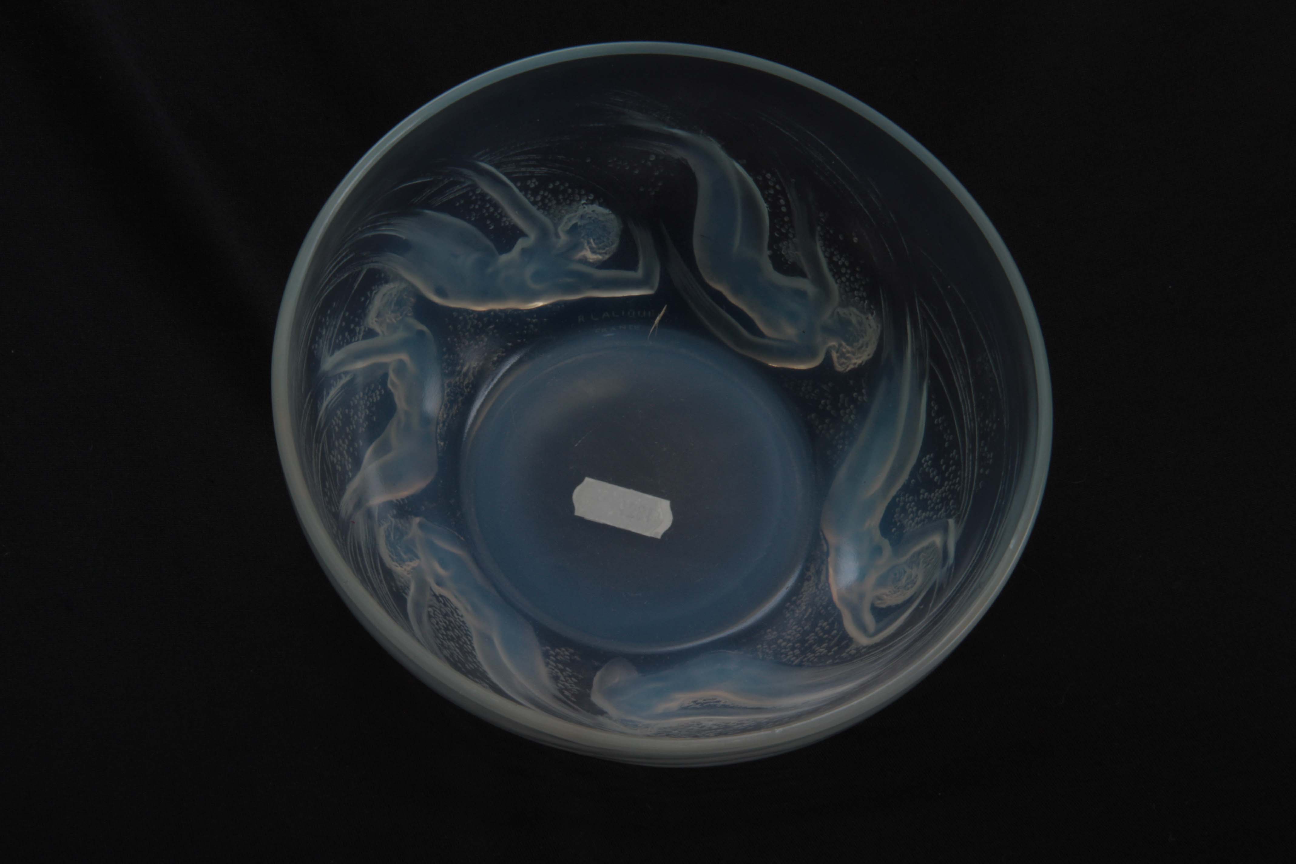 R LALIQUE FRANCE, AN EARLY 20TH CENTURY OPALESCENT RELIEF MOULDED LARGE BOWL WITH RAISED CENTRE " - Image 2 of 13